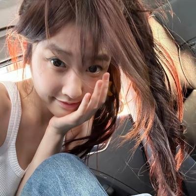 跳舞的红色公交